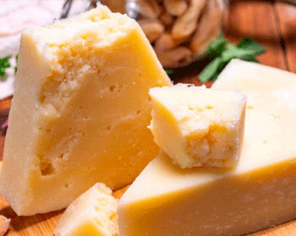 Сир пармезан