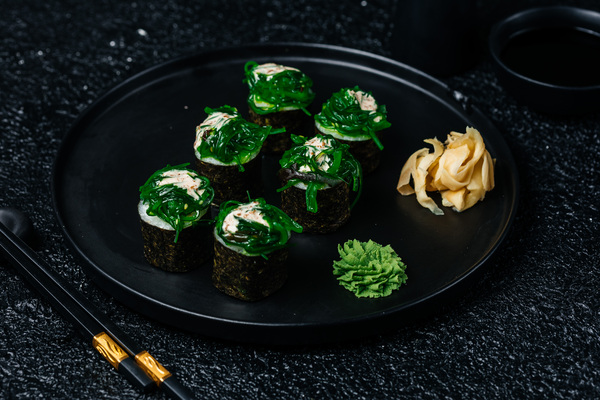 Такао рол із сівідом