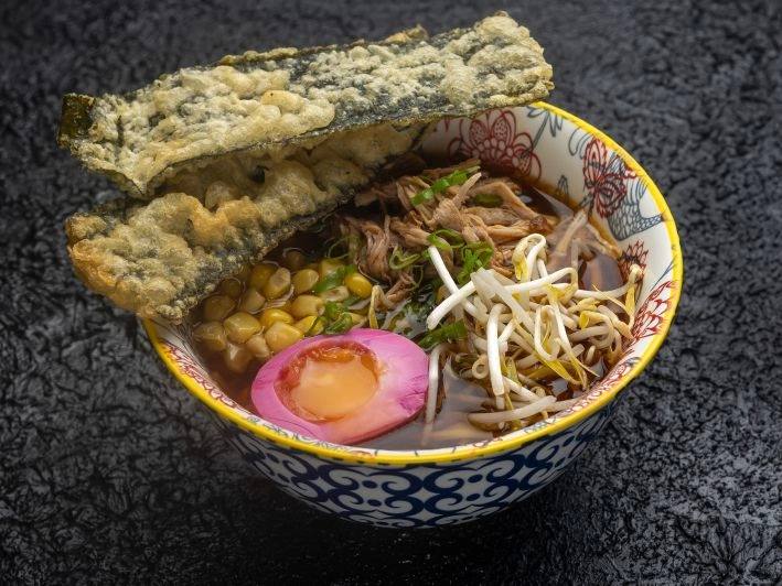 Суп Рамен із рваною свининою