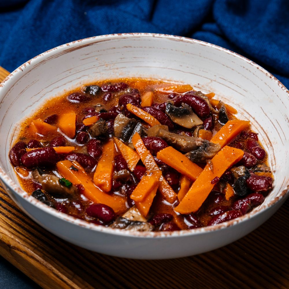 Лобіо з печерицями