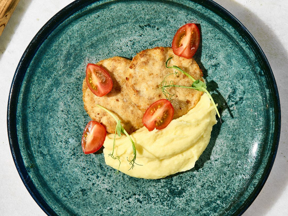 Куряча котлета з пюре