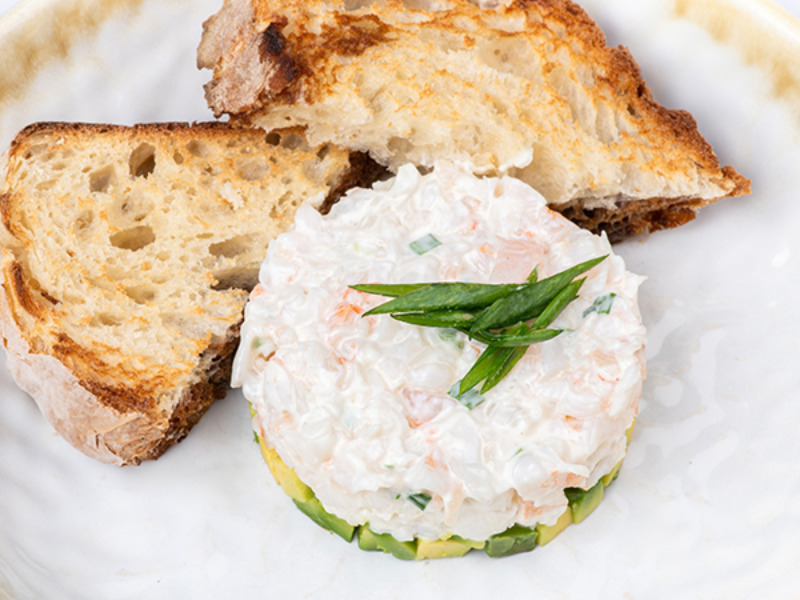 Тартар з креветок та авокадо