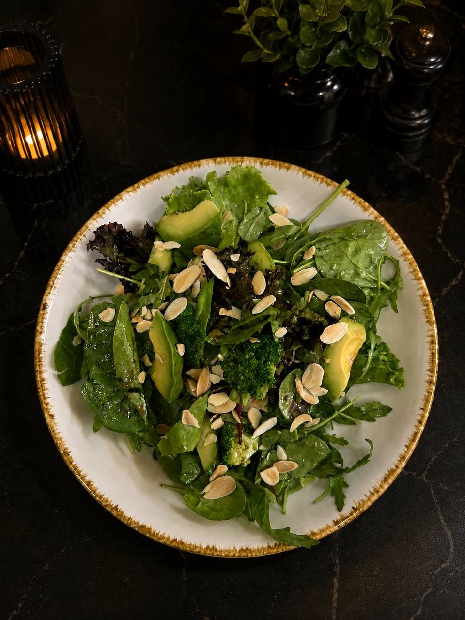 Salată Verde În Stil Asiatic