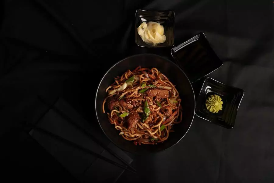 Teriyaki Soslu ve Tavuk Noodle